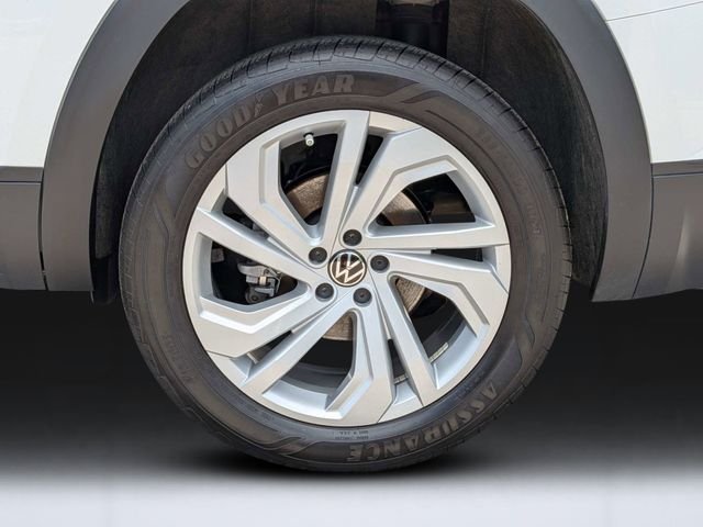 Certified Used 2023 White Volkswagen 3.6L V6 SE w/Technology image 10