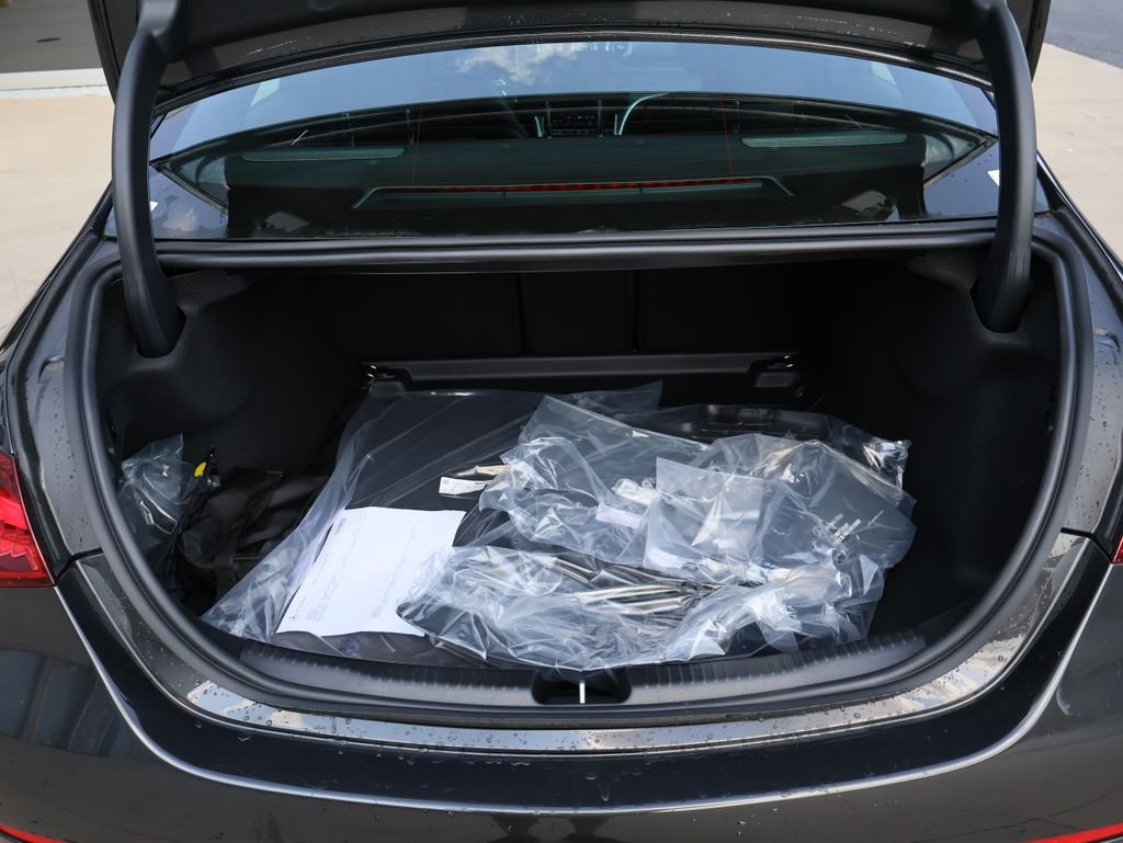 New 2026 Graphite Grey Metallic Mercedes-Benz C 300 image 15