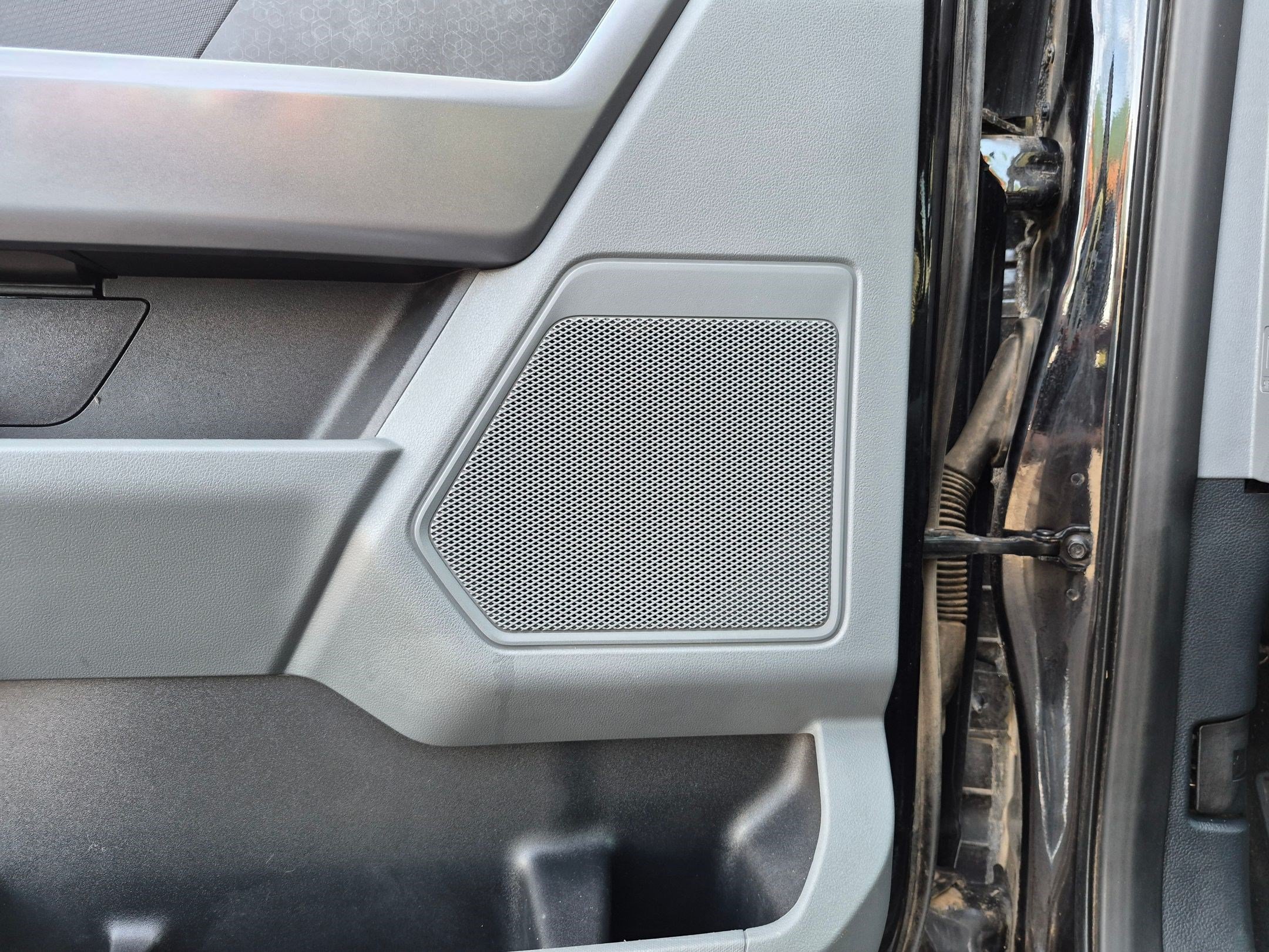 Used 2025 Black Metallic Ford XLT image 13