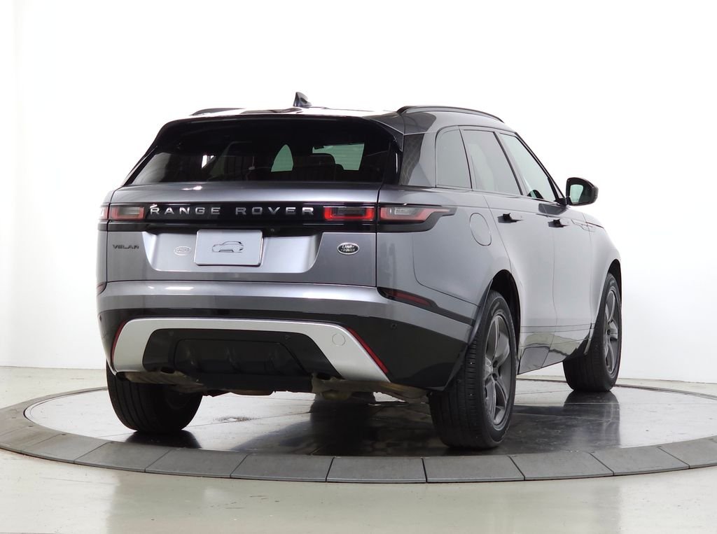 Used 2022 Gray Land Rover P250 R-Dynamic S image 7
