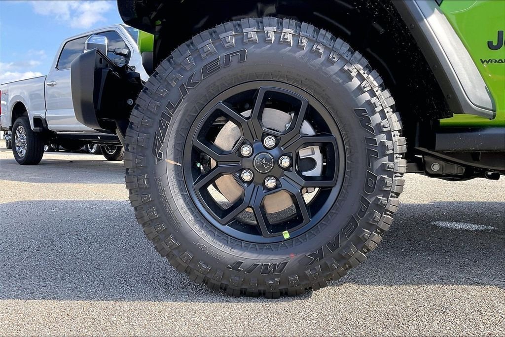 New 2026 Jeep Wrangler Willys 4D Sport Utility