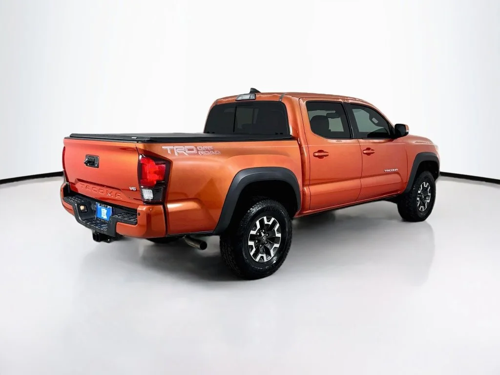 Used 2018 Inferno Red Toyota TRD Off-Road image 7
