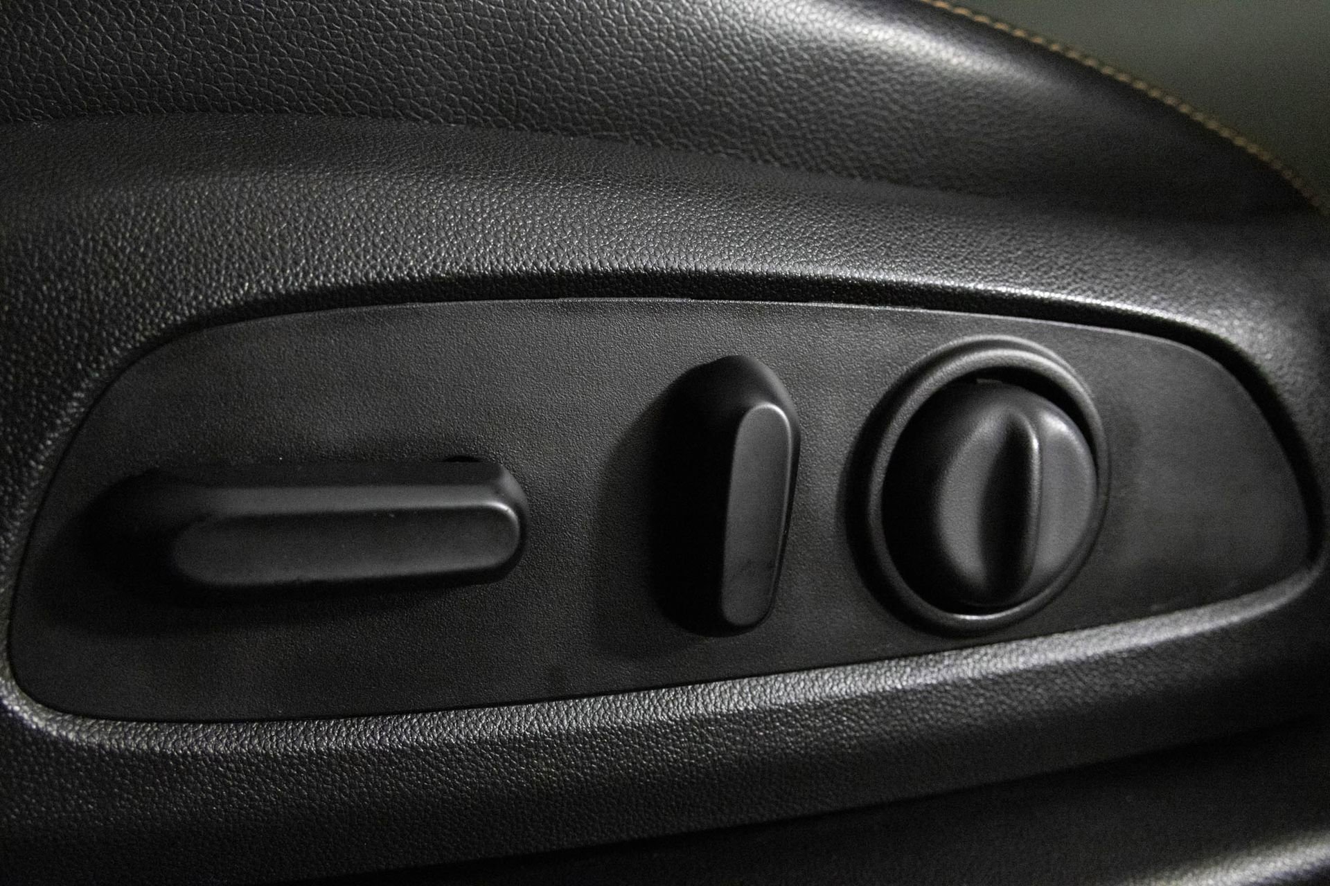 2020 GMC TERRAIN - Image 19