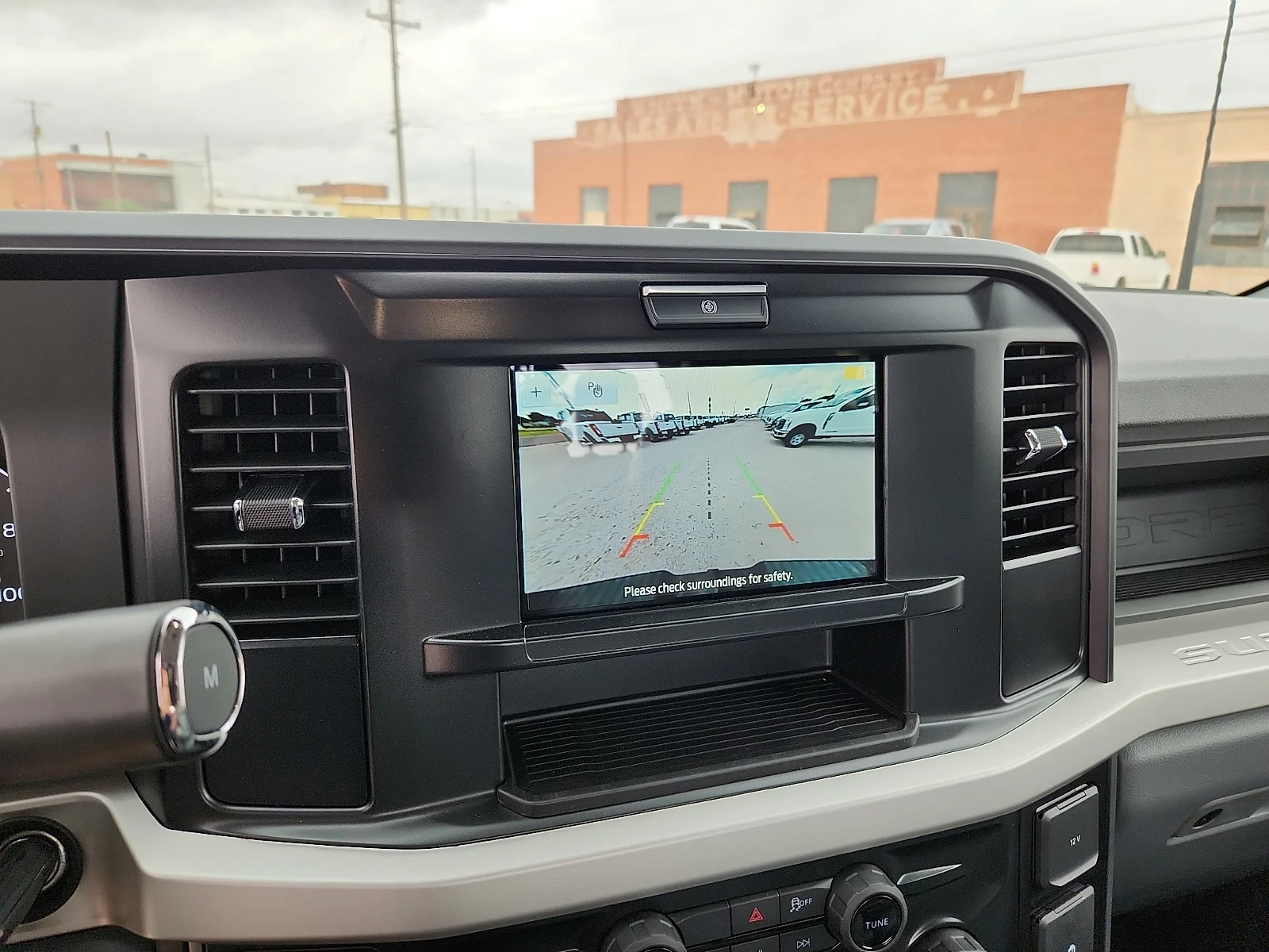 New 2026 Oxford White Ford F-250® XL image 23