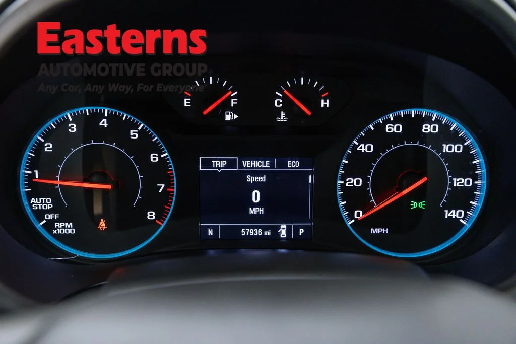 Used 2025 White Chevrolet LT image 18