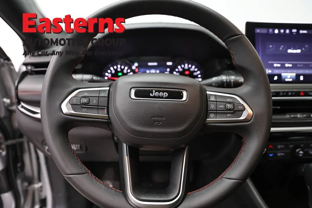 Used 2025 Silver Jeep Trailhawk image 10