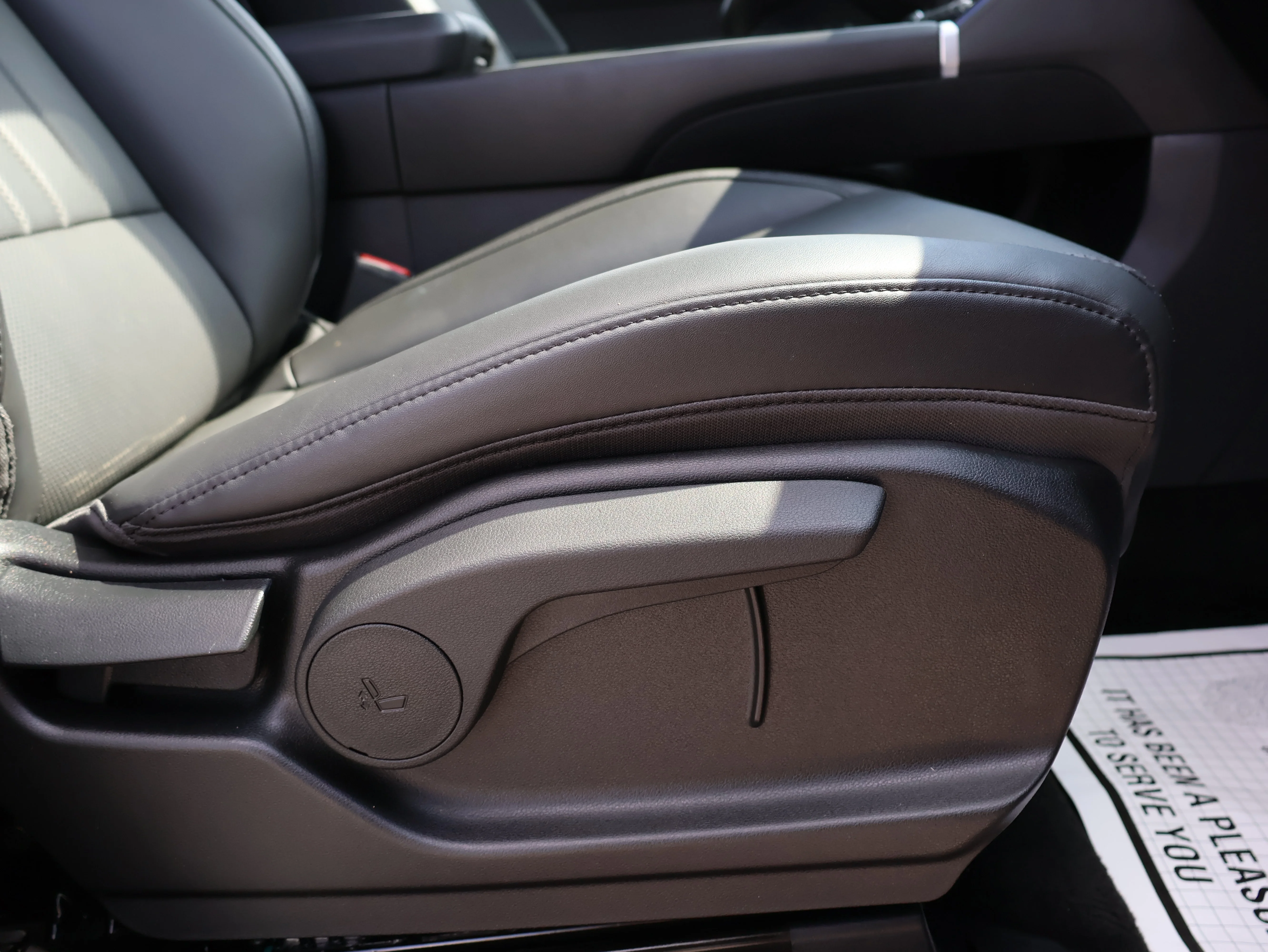 Used 2025 Ecotronic Gray Hyundai SEL image 9