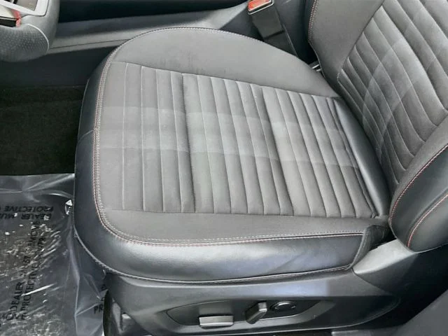 Certified Used 2025 Star White Metallic Tri-Coat Ford ST-Line image 20