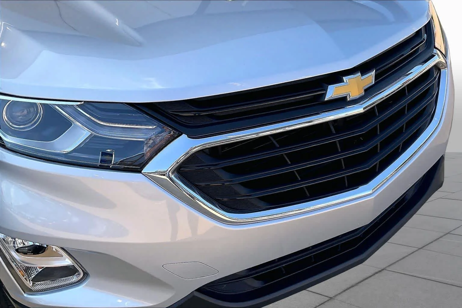 Used 2021 Silver Ice Metallic Chevrolet LT image 28