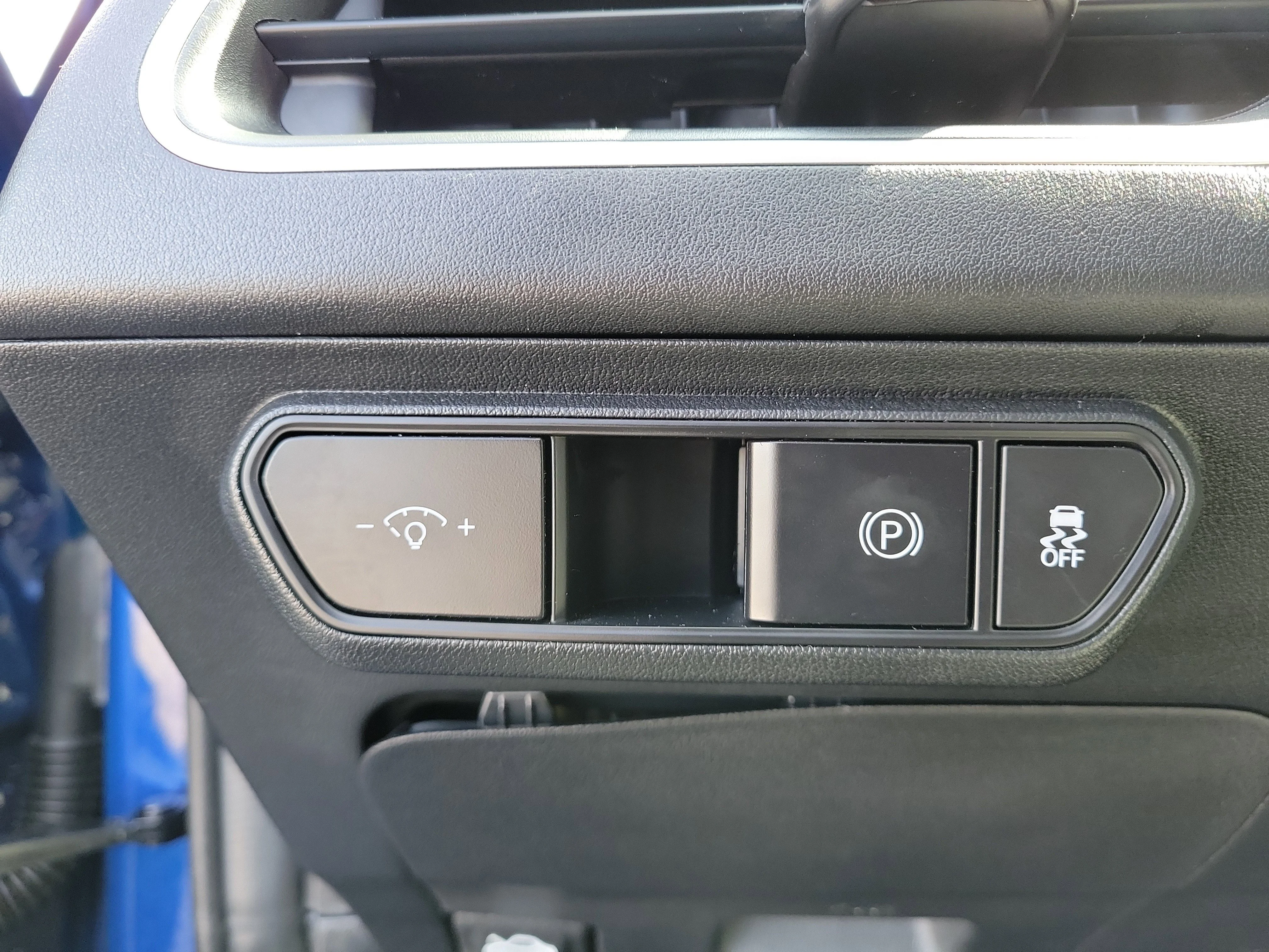 Used 2025 Deep Sea Blue Kia LXS image 21