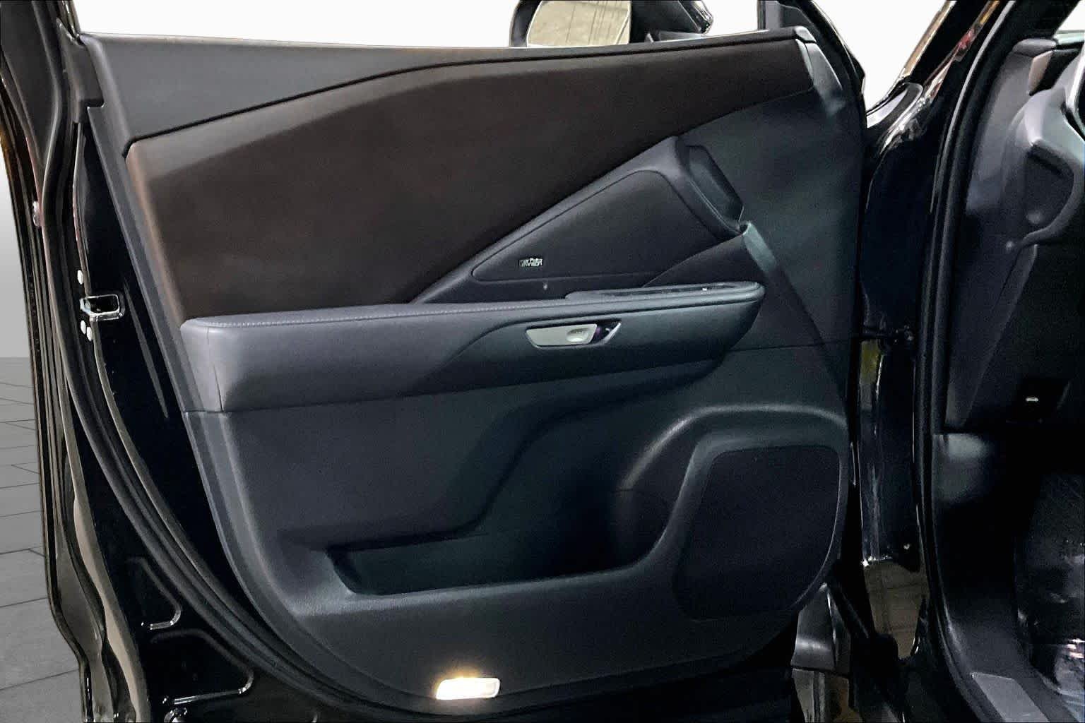 Used 2024 Caviar Lexus Luxury image 22