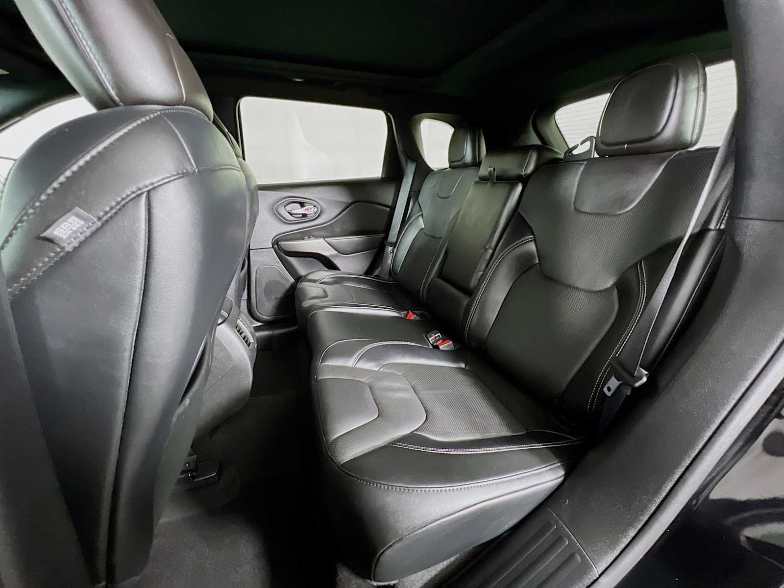 Used 2021 Diamond Black Crystal Pearlcoat Jeep 80th Anniversary image 26