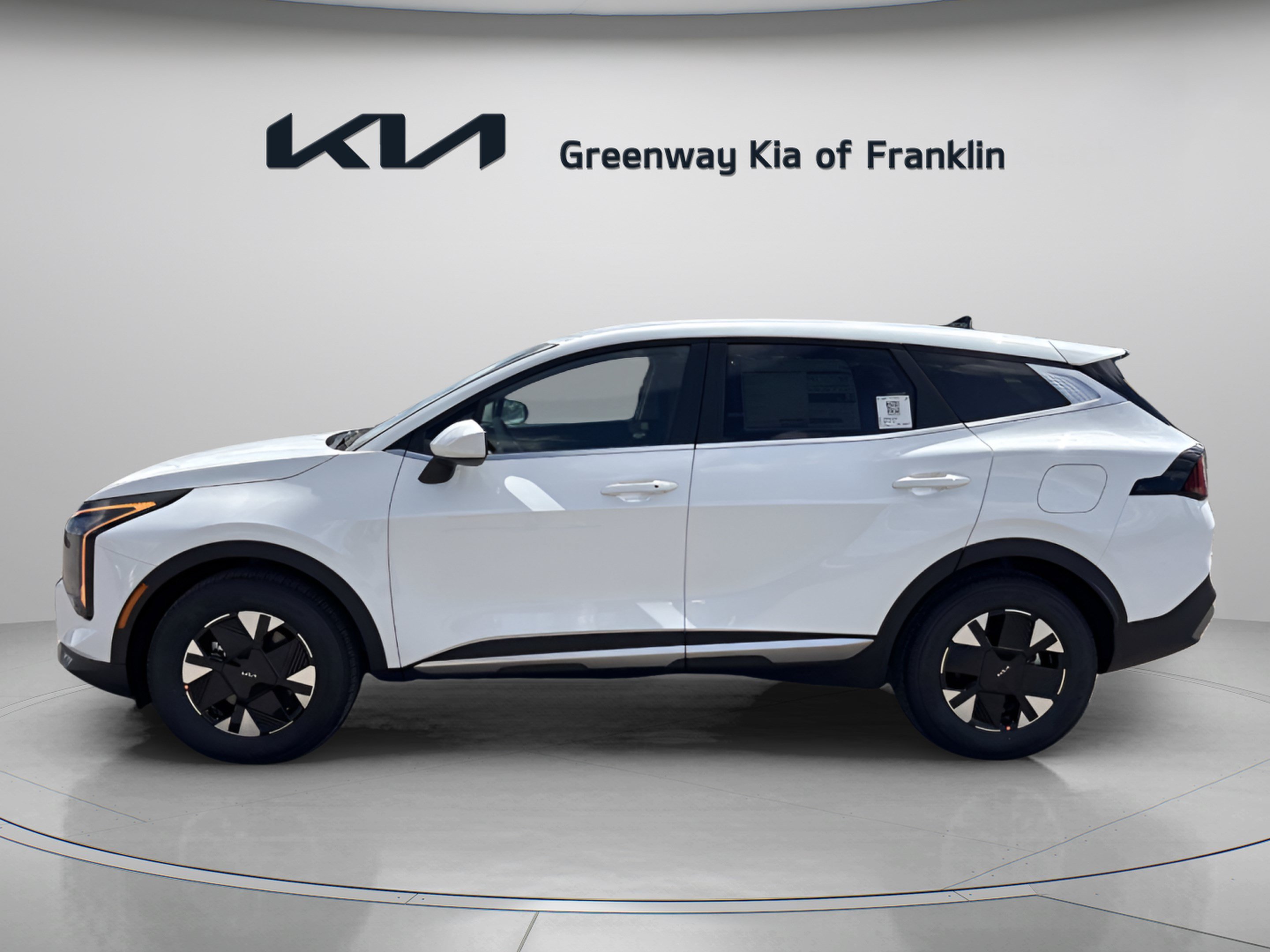 New 2027 Snow White Pearl Kia LX image 4