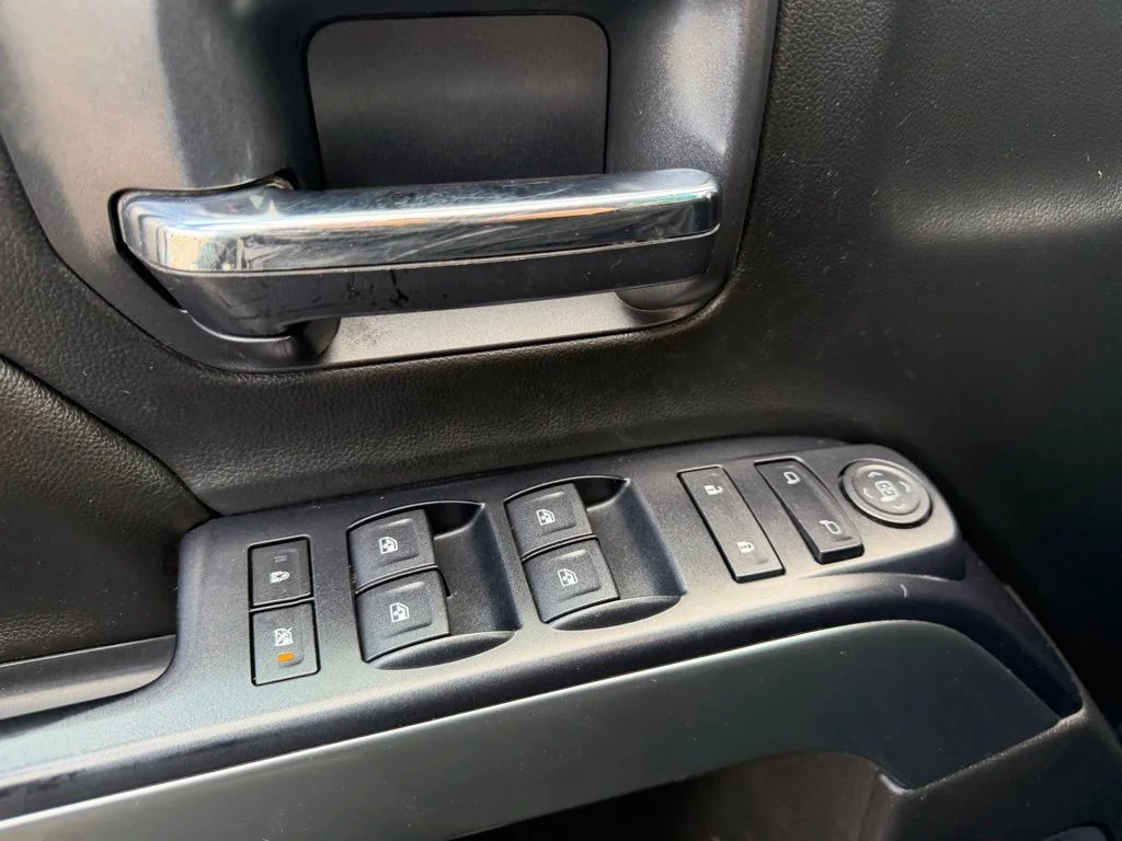 Used 2015 Black Chevrolet LT image 32