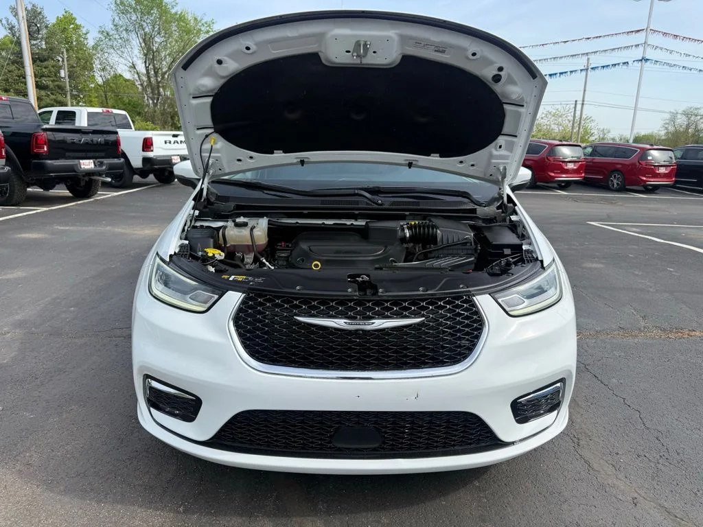 Certified Used 2023 White Chrysler Touring L image 59