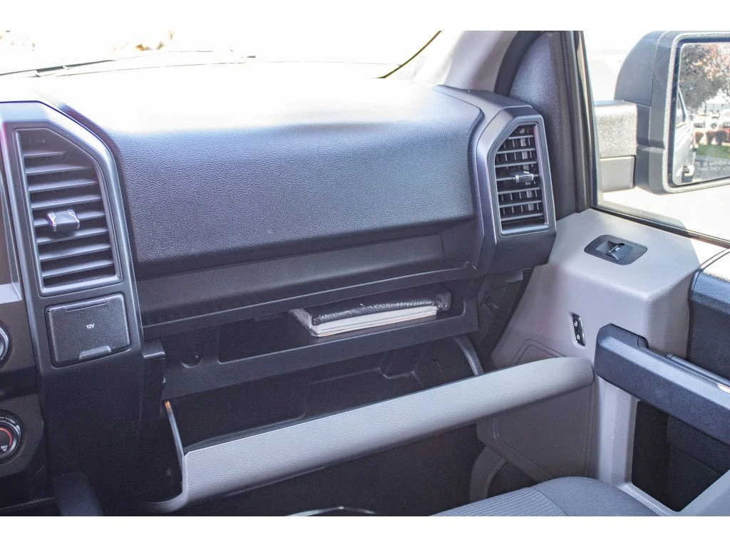 Used 2019 OXFORD WHITE Ford XL image 50