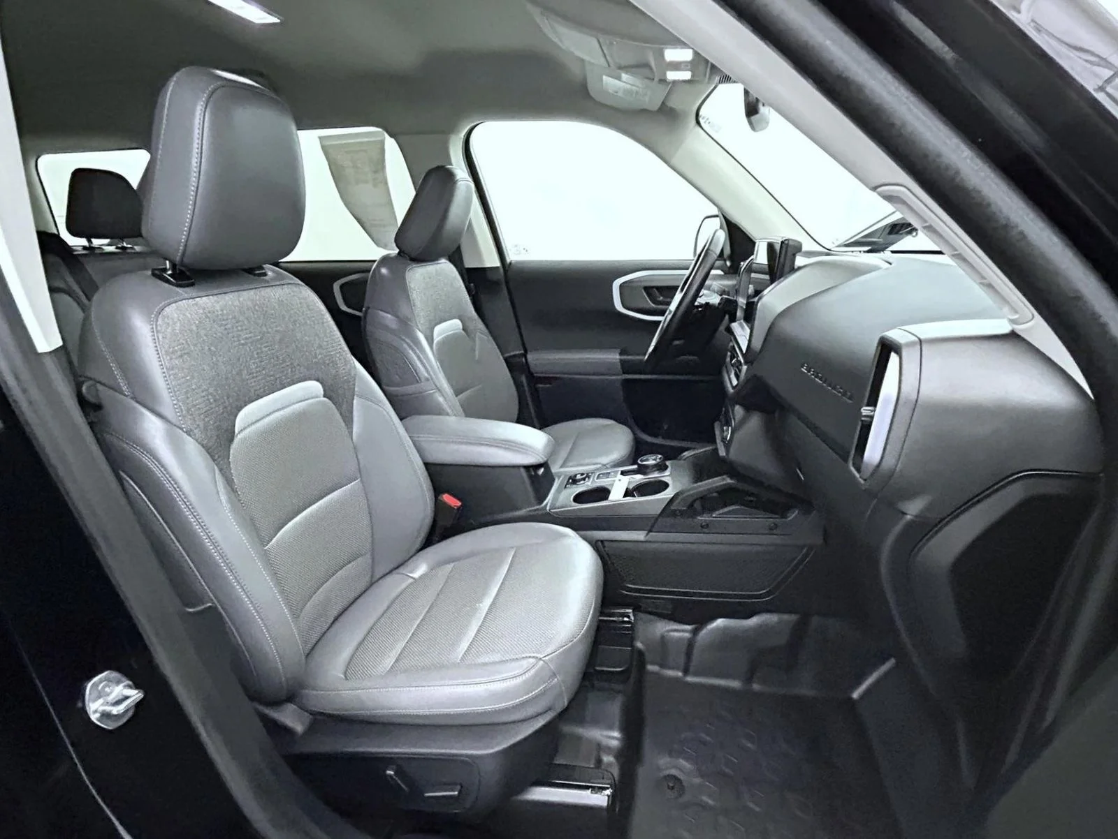 Used 2025 Black Ford Badlands image 15