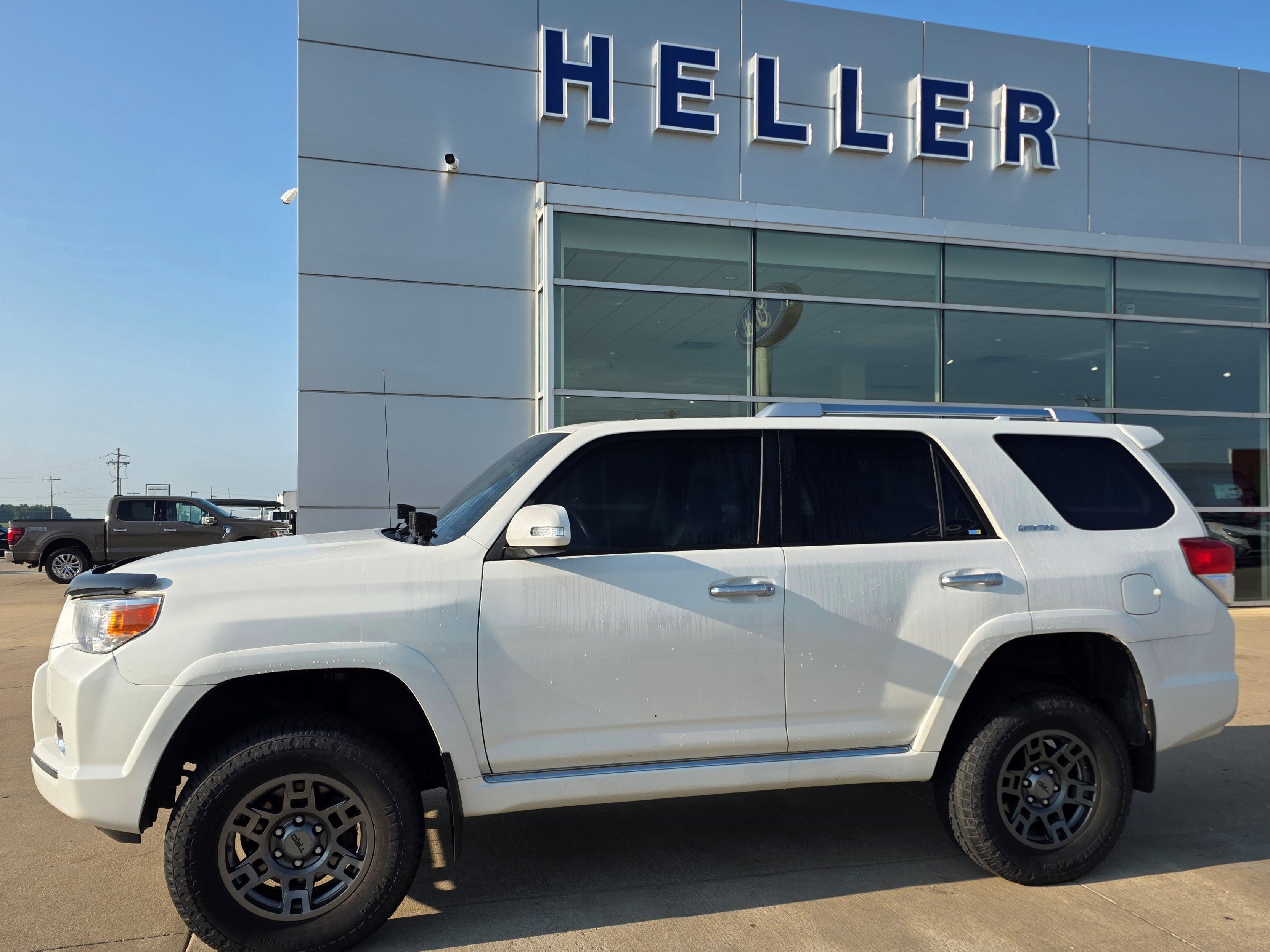 Used 2011 Blizzard Pearl Toyota Limited image 3