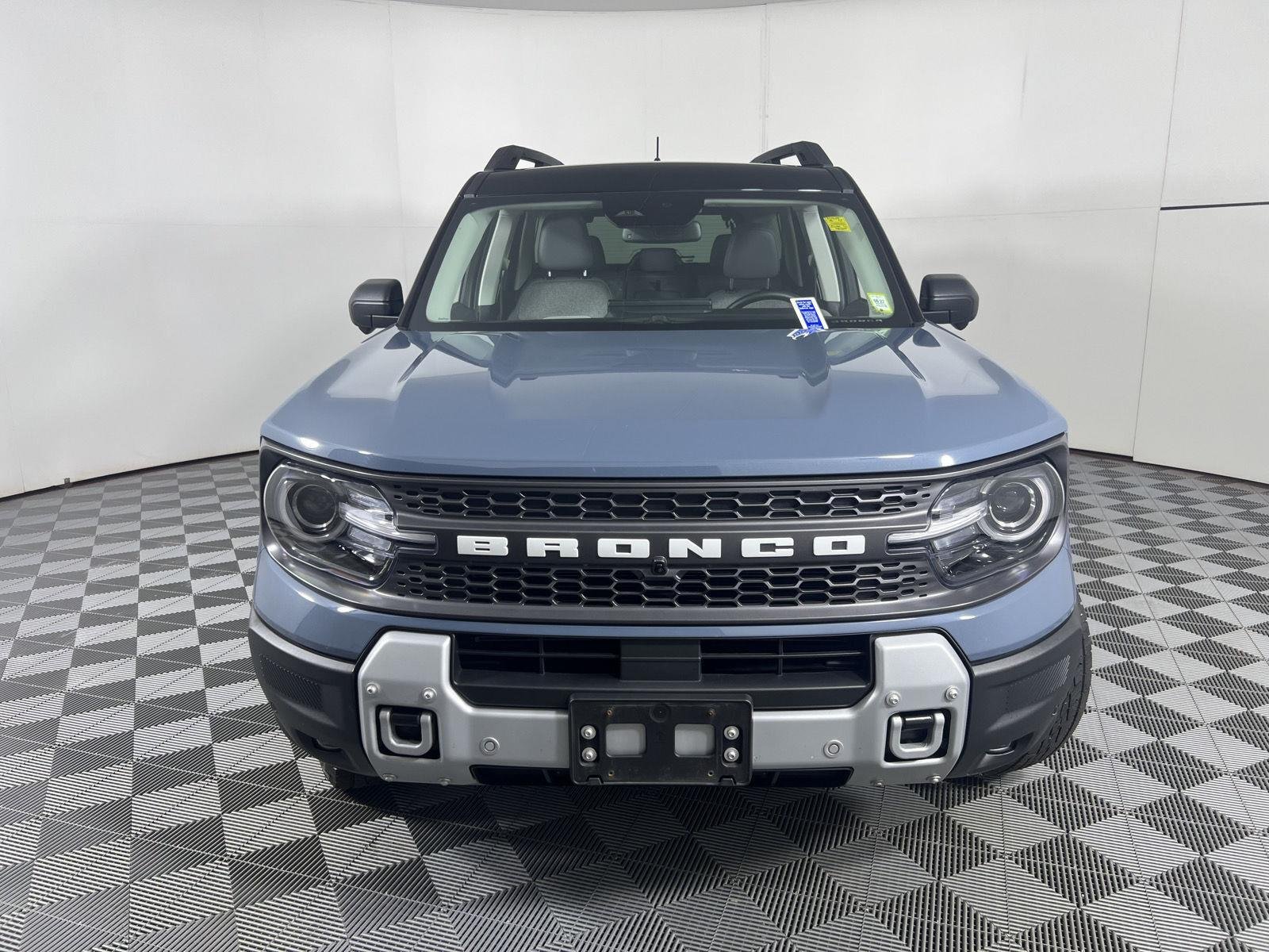 Used 2025 Azure Gray Metallic Tri-Coat Ford Badlands image 8