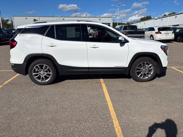 Used 2022 Summit White GMC SLT image 4