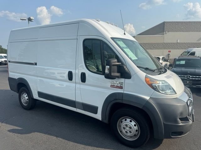 Used 2018 Bright White Clearcoat Ram Base image 1