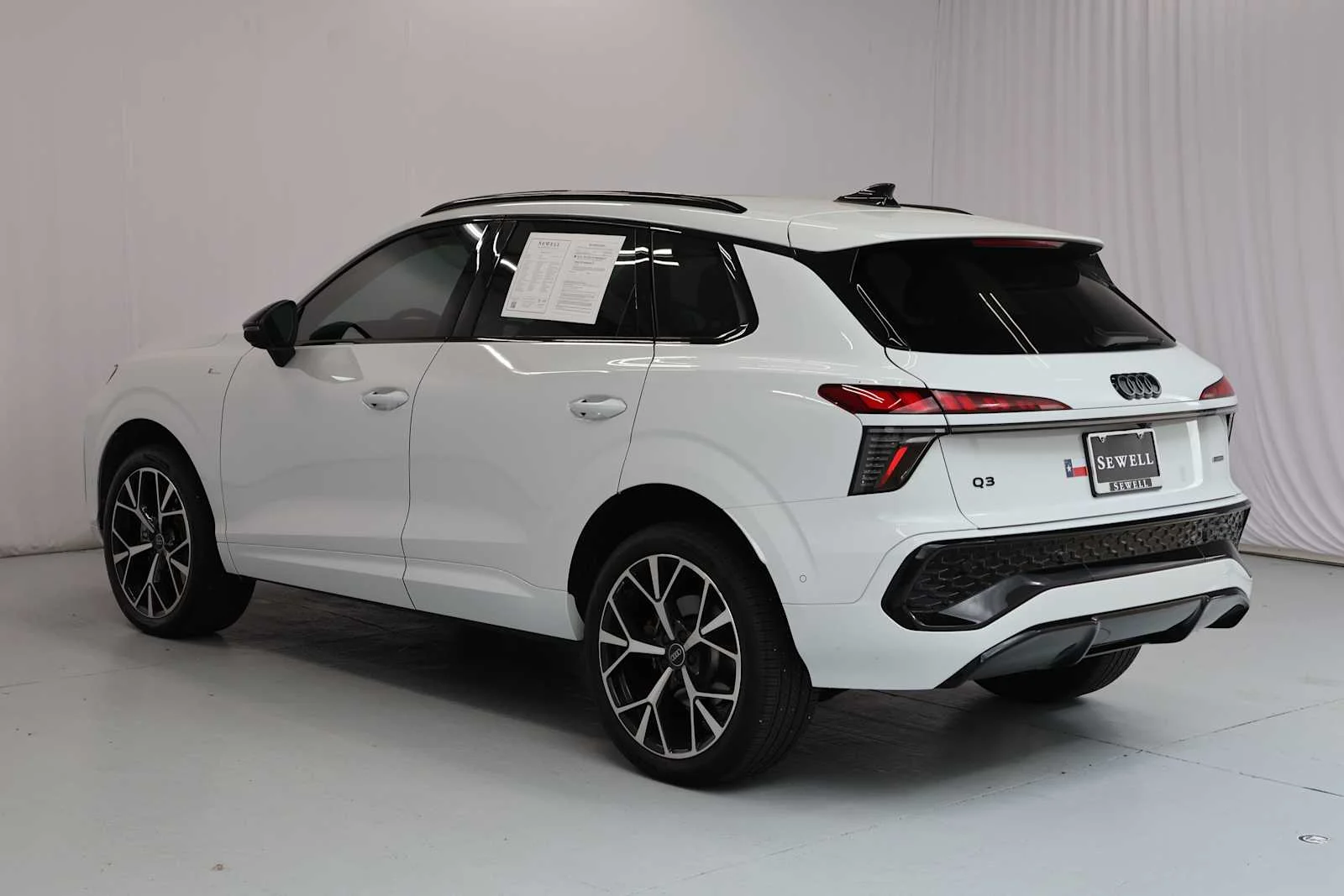 Used 2026 Glacier White Metallic Audi S line image 5