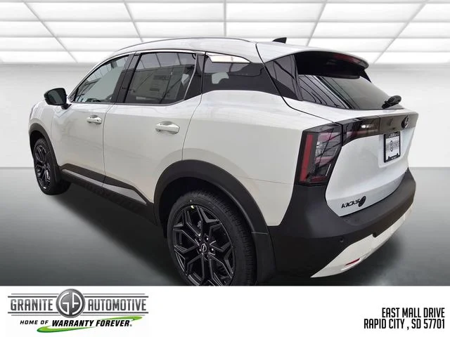 New 2026 Aspen White TriCoat Nissan SR image 3