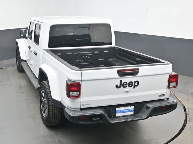 Used 2020 White Jeep Overland image 32