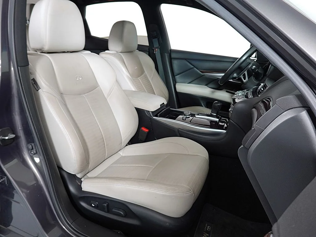 Used 2013 Gray INFINITI Base image 14