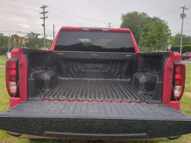 Used 2019 Red GMC SLE image 32