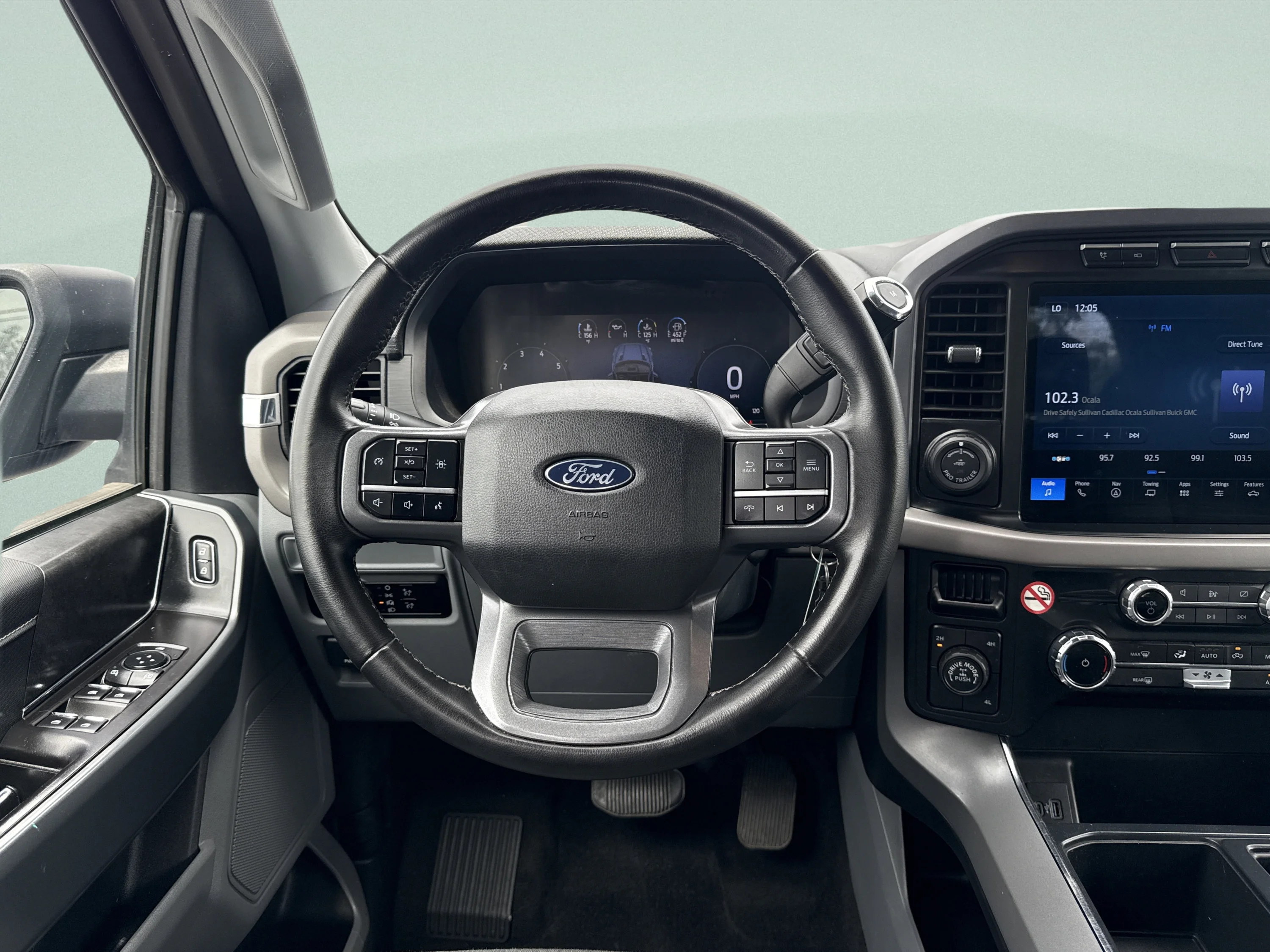 Used 2024 Atlas Blue Metallic Ford XLT image 21