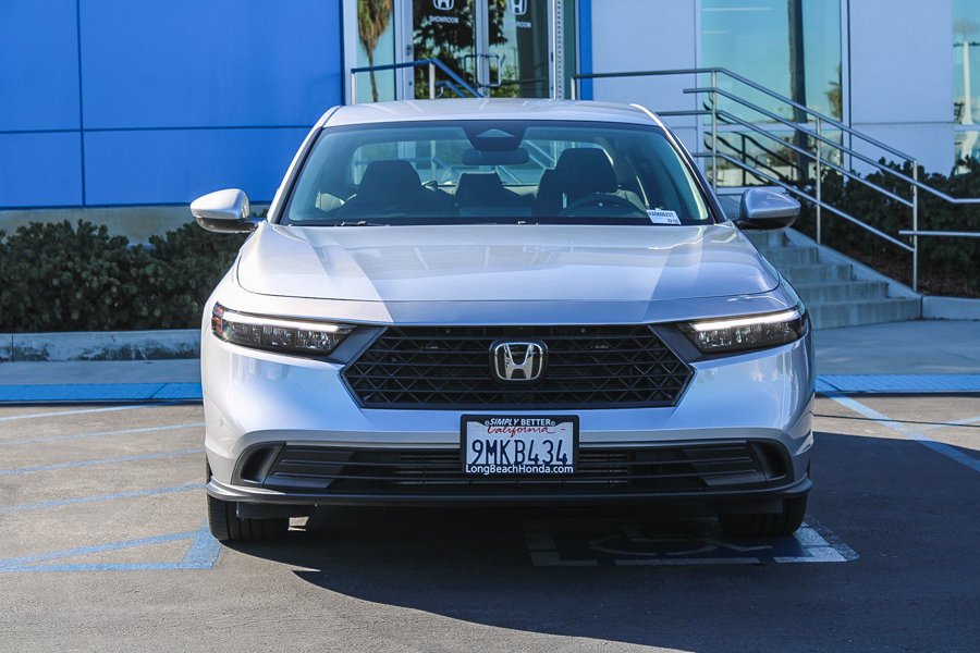 Used 2024 Silver Honda LX image 2