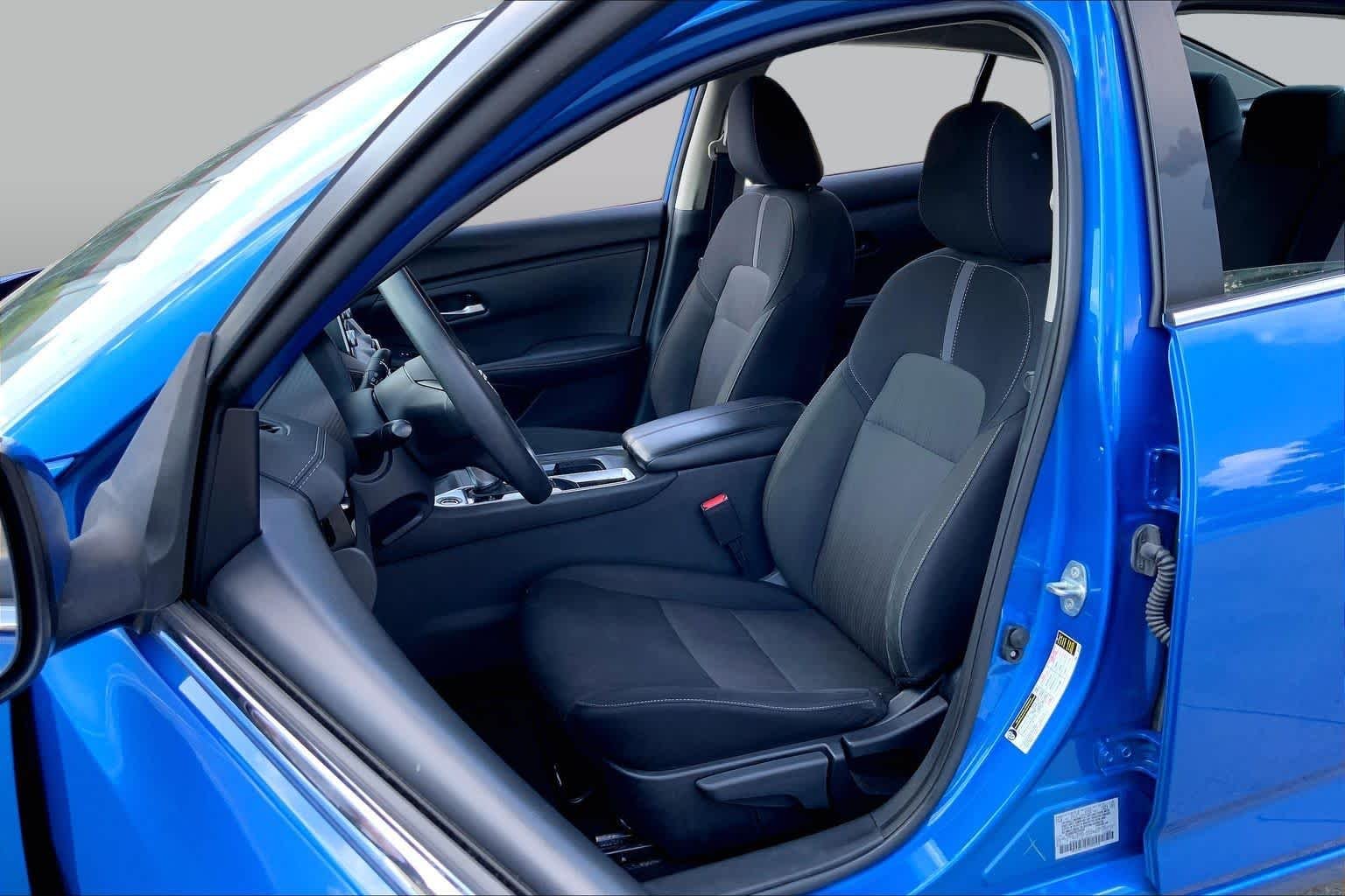 Used 2025 Electric Blue Metallic Nissan SV image 8