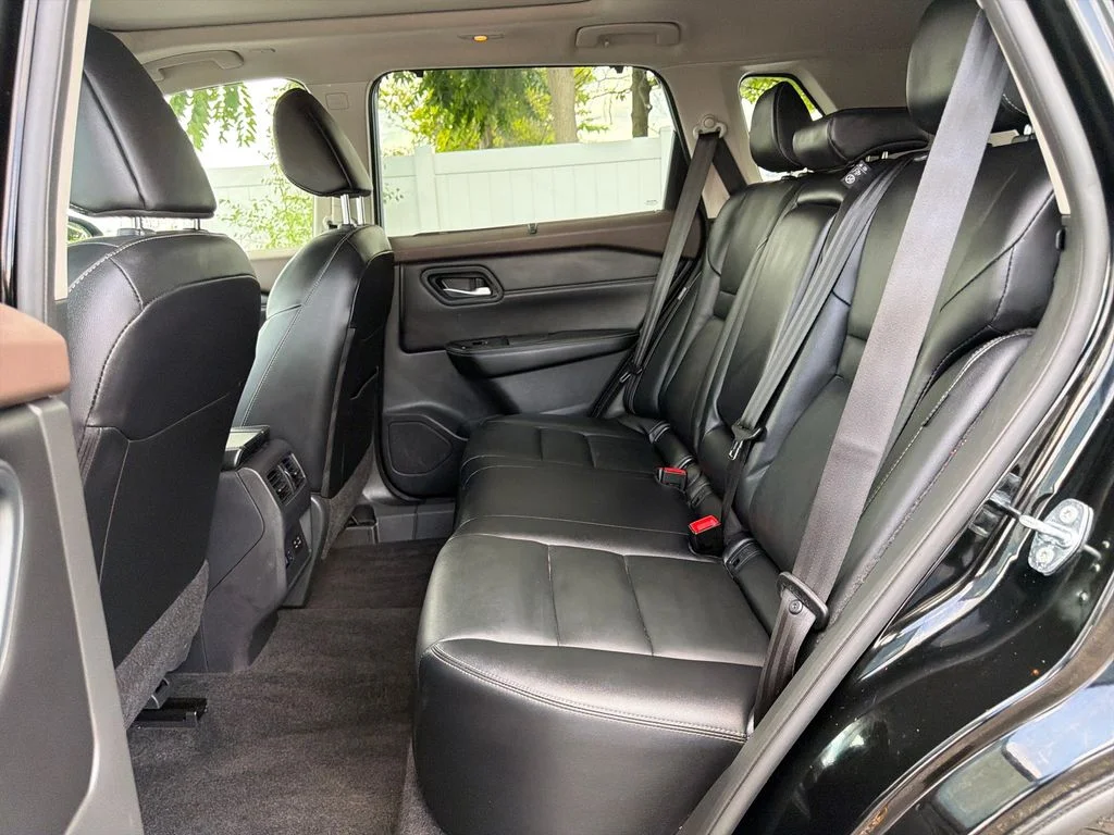 Used 2023 Black Nissan SL image 45