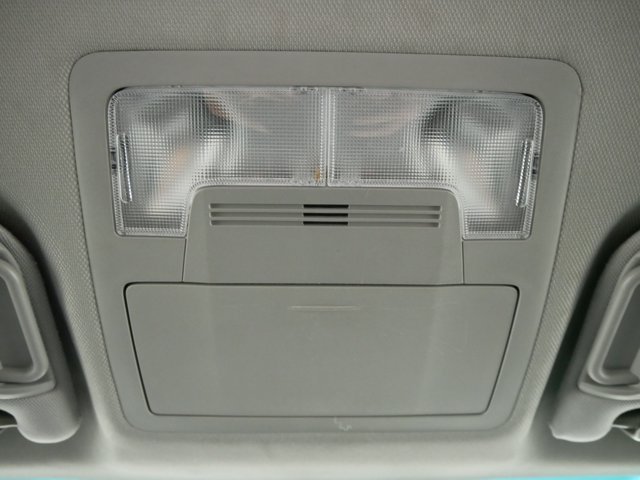 Used 2014 Magnetic Gray Metallic Toyota SE image 22