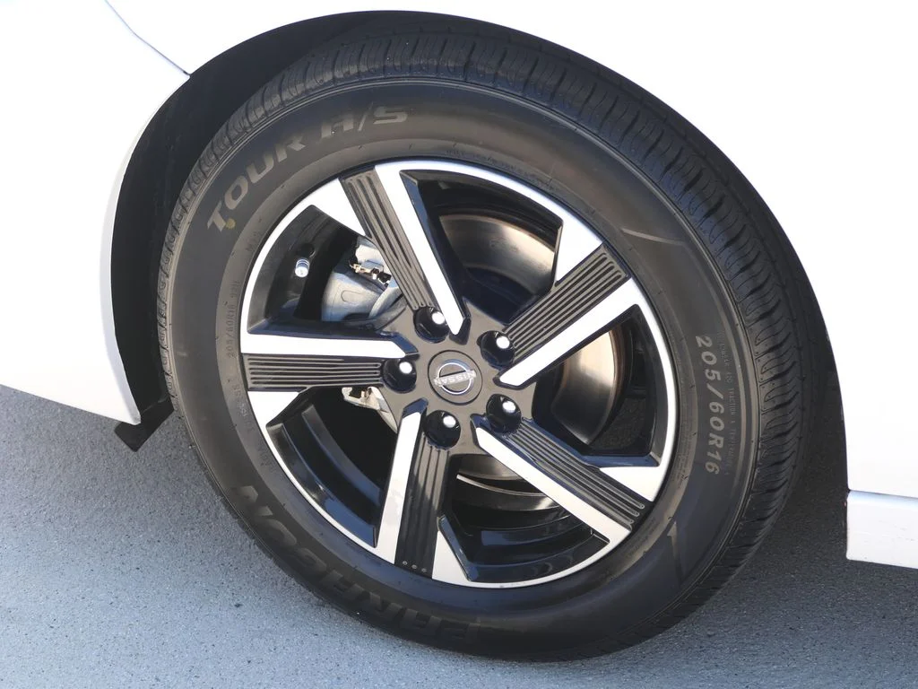 Used 2024 Fresh Powder Nissan SV image 8