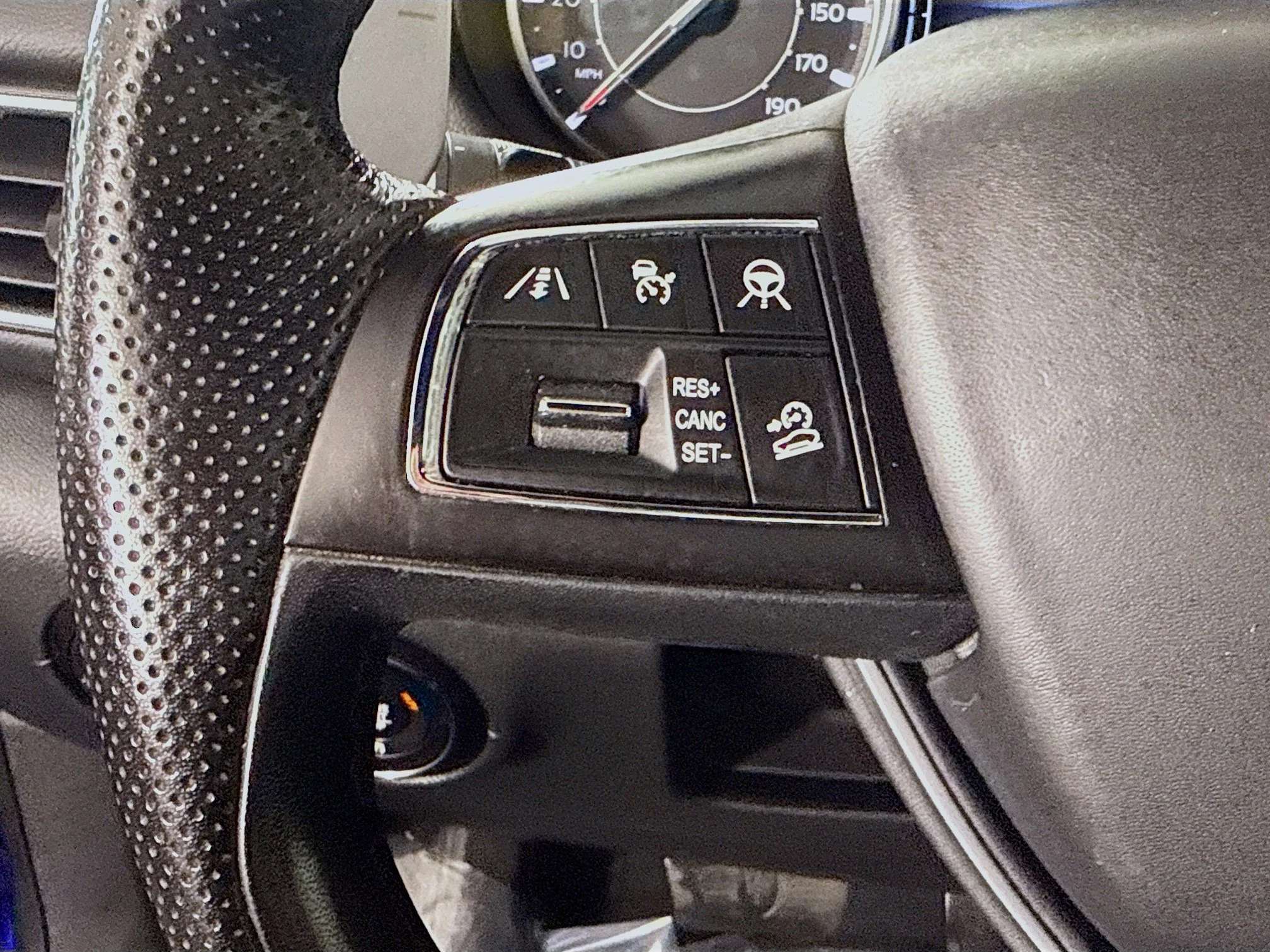 Used 2023 Blu Emozione Metallic Maserati GT image 10