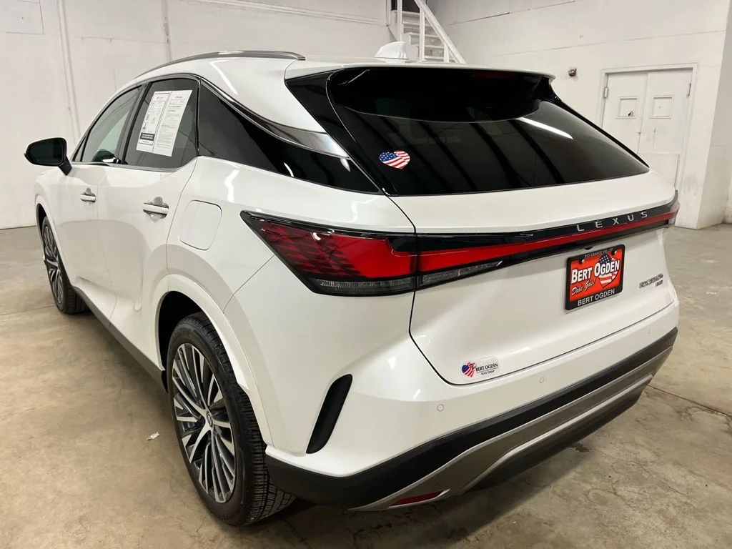 Used 2024 White Lexus 350h Premium Plus image 5
