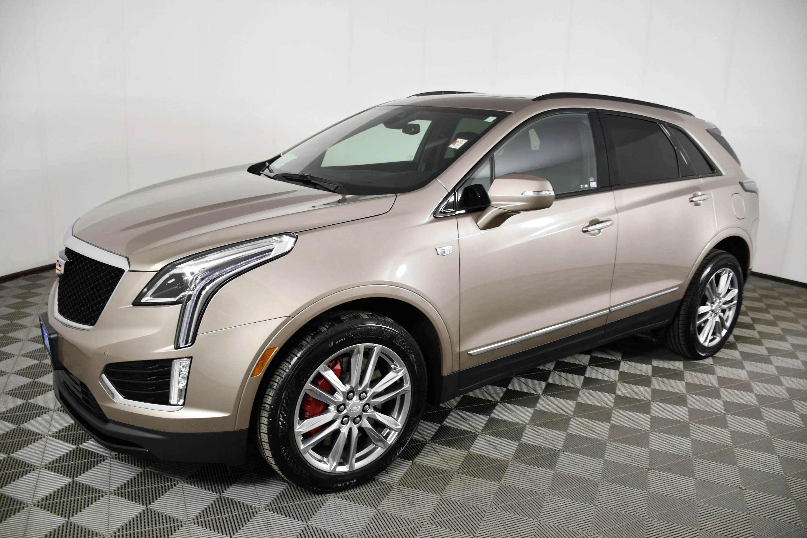 Used 2023 Latte Ea Cadillac AWD Sport image 10