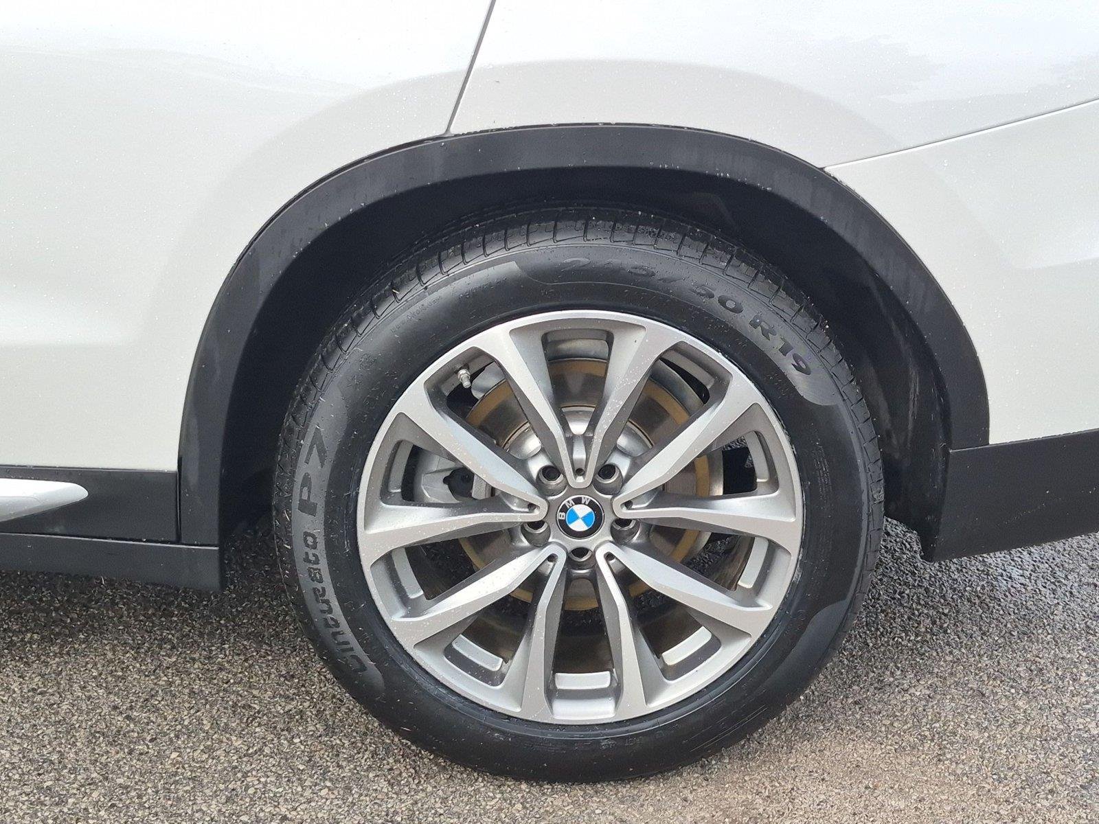 Used 2019 Mineral White Metallic BMW xDrive30i image 11
