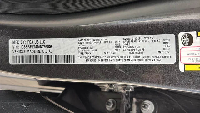 Used 2021 Crystal Metallic Ram Laramie image 38