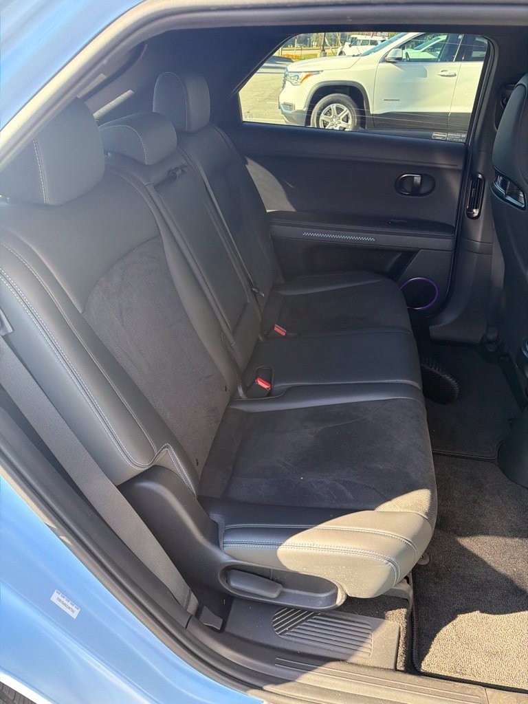 Used 2025 Performance Blue Matte Hyundai Base image 9