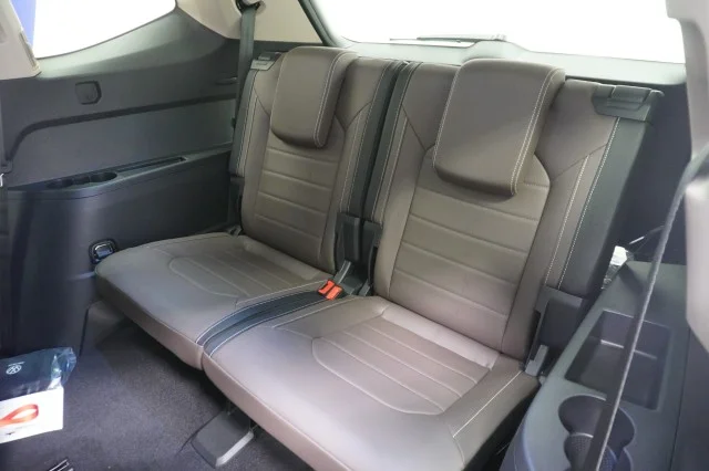 New 2026 Pure Gray Volkswagen 2.0T SEL image 22
