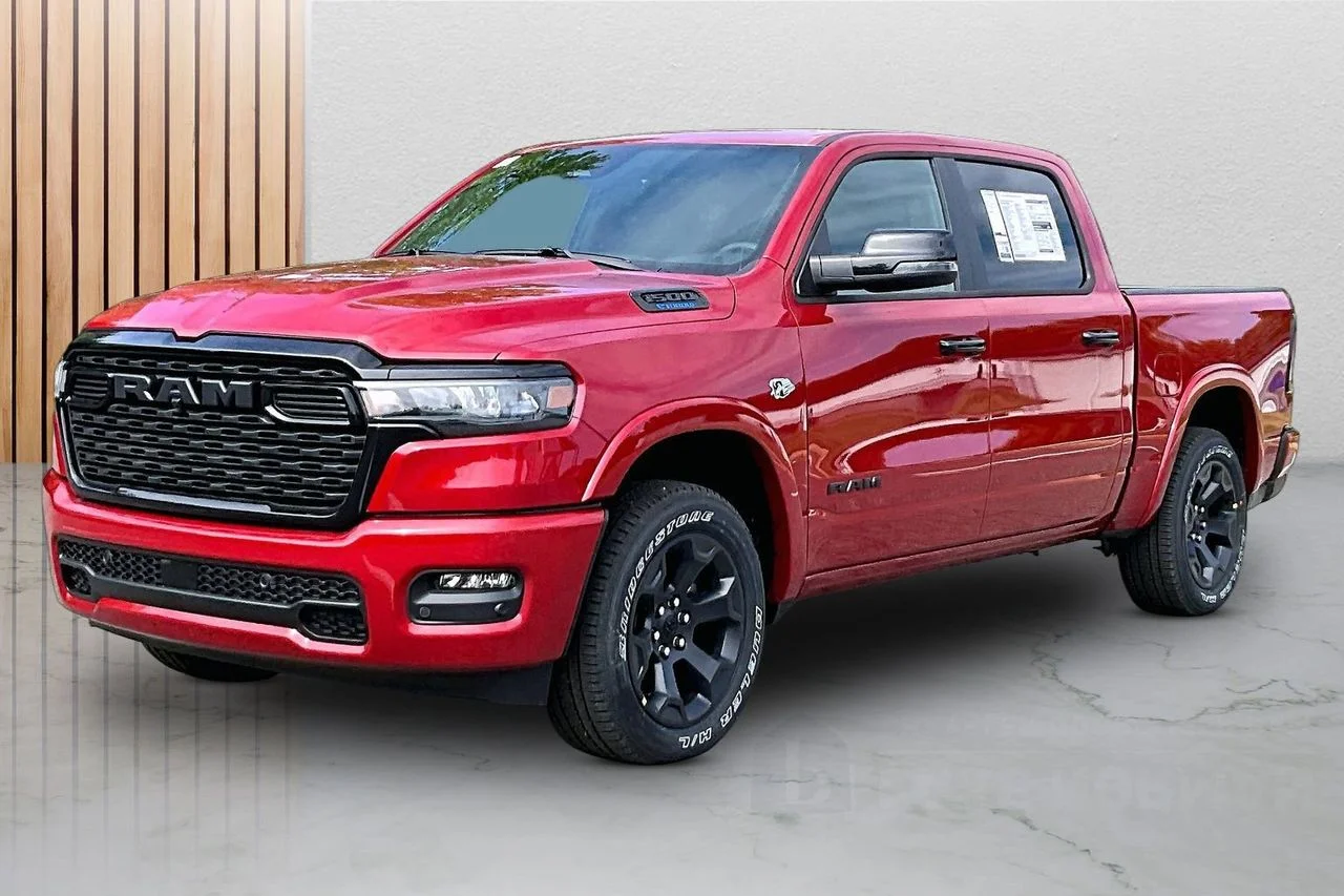 New 2026 Molten Red Pearl-Coat Exterior Paint RAM Big Horn/Lone Star image 4