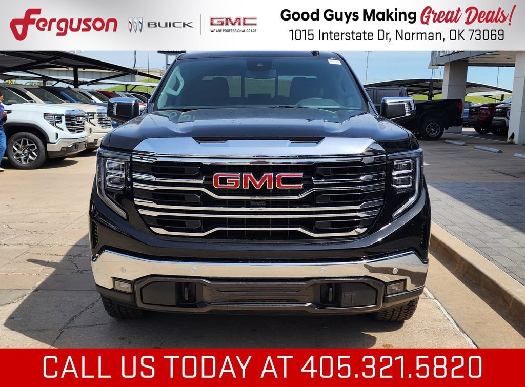 2026 GMC Sierra 1500 SLT - Photo 9