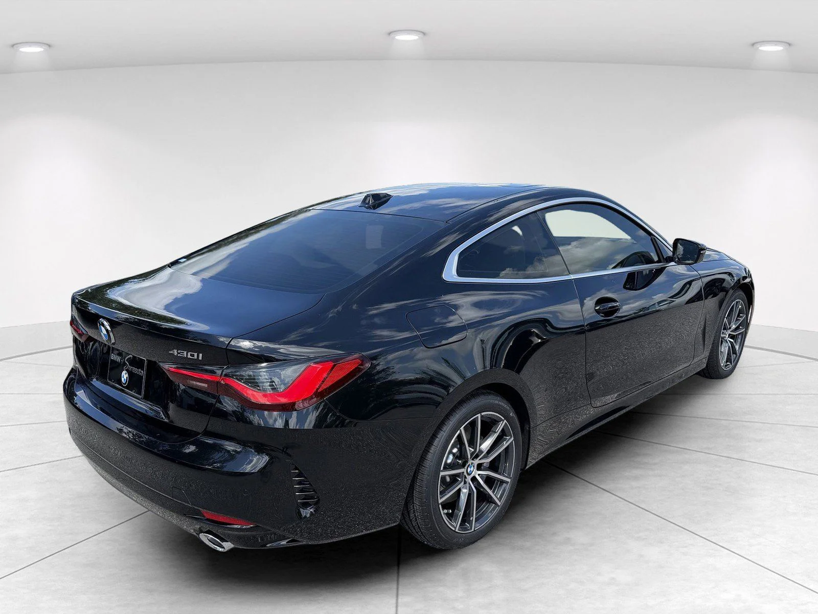 New 2027 Black BMW 430i image 4