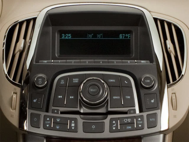 Used 2010 Quicksilver Metallic Buick CXS image 13