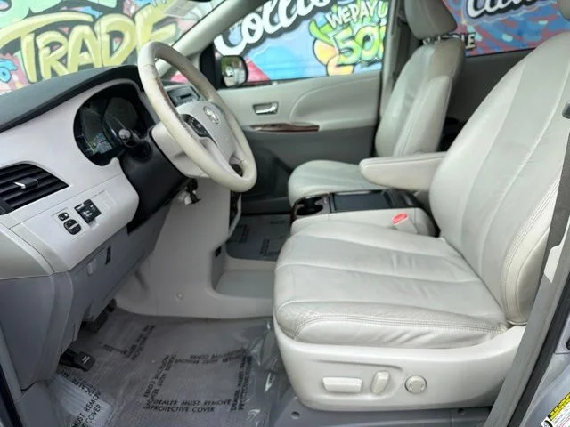 Used 2011 Silver Toyota XLE image 15