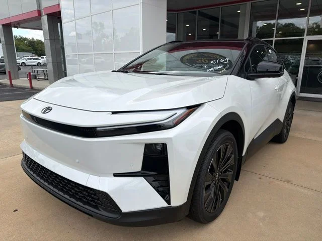2026 Toyota C-HR XSE