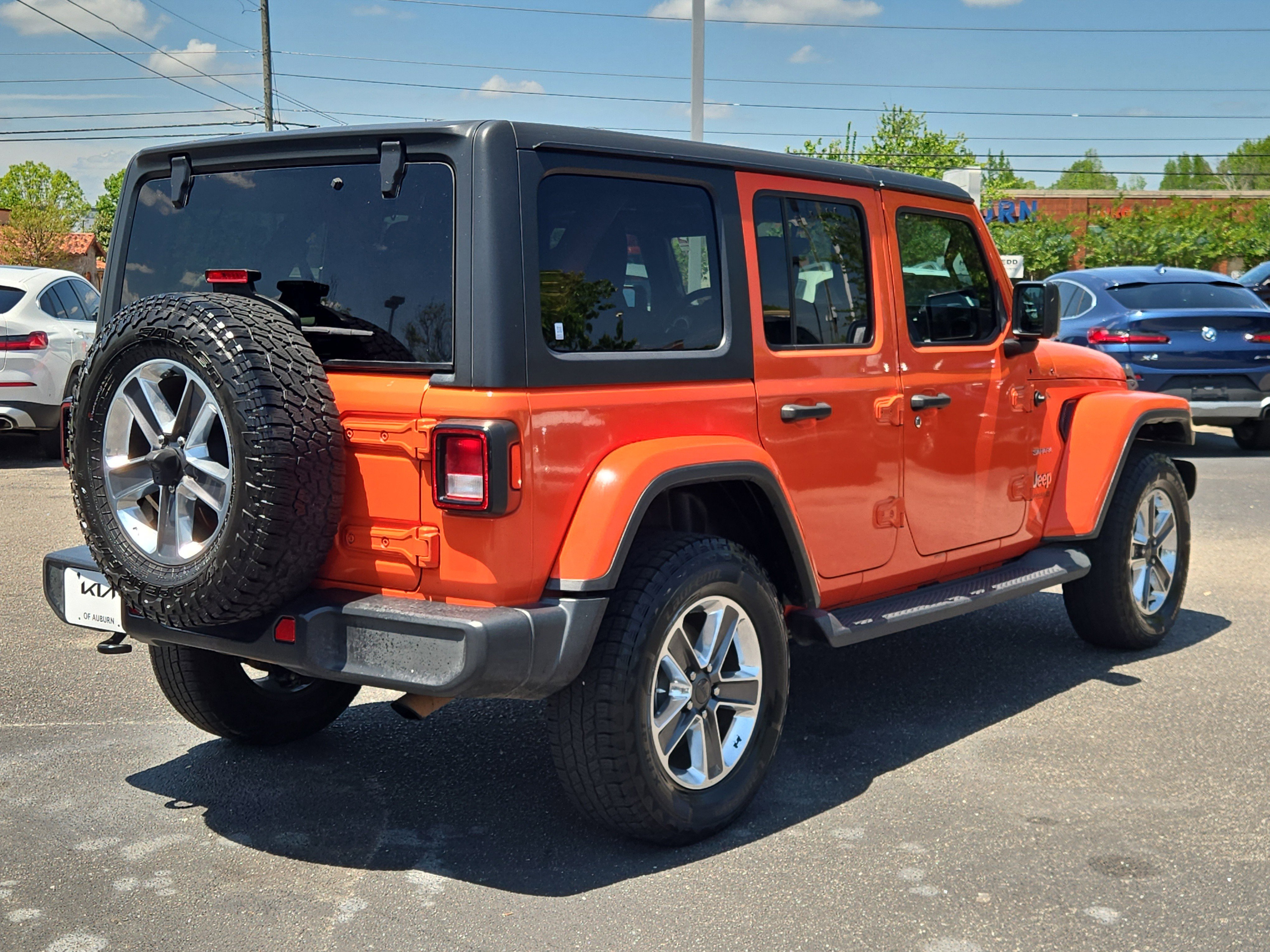 Used 2020 Punkn Metallic Clearcoat Jeep Sahara image 6